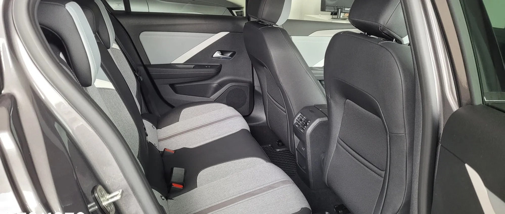 Opel Astra cena 112900 przebieg: 2, rok produkcji 2023 z Jordanów małe 67